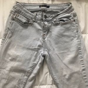 Juniors Size 5 Light Wash LoveCulture Skinny Jeans